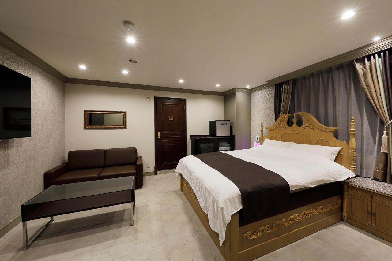 ホテルバースデー岐阜西店 Hotel Birthday Gifuwest (Adults Only) Exterior photo